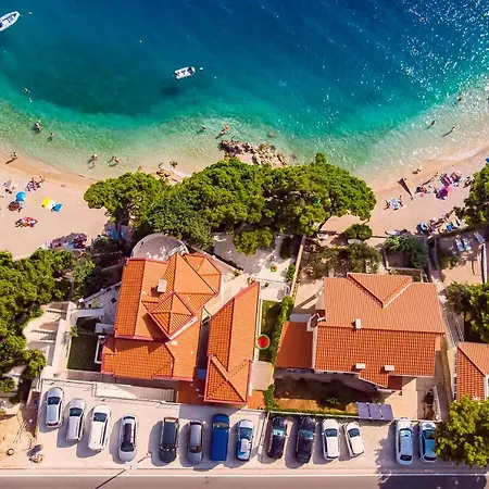 More Medici Apartments Omis Exterior photo